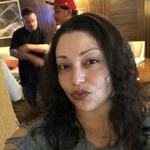 Meet your Posher, Beatriz